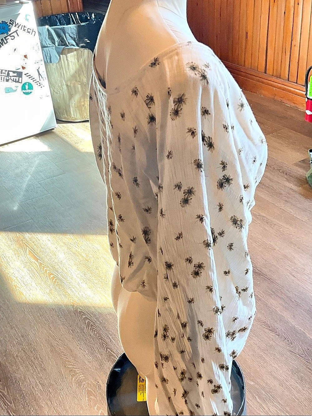 Aubrey 3+1 Floral Wrap Crop Blouse in White - Picture 2 of 3